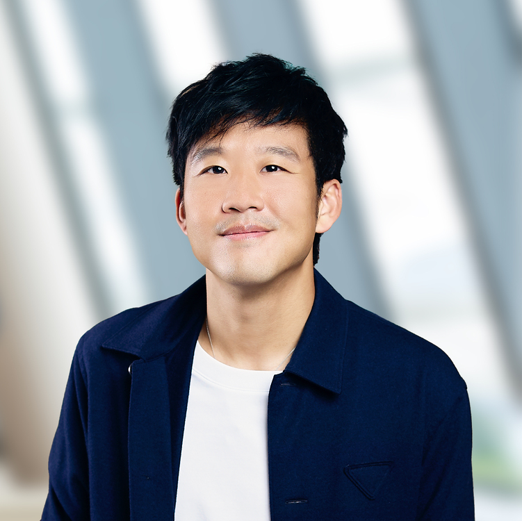 Mr. Kuok Meng Ru